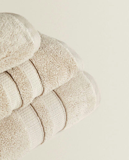 EXTRA SOFT TOWEL WITH DOUBLE BORDER