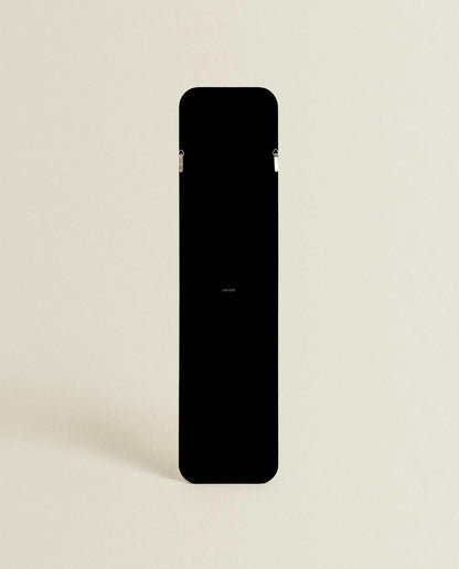 ROUND VERTICAL MIRROR WITH FRAME